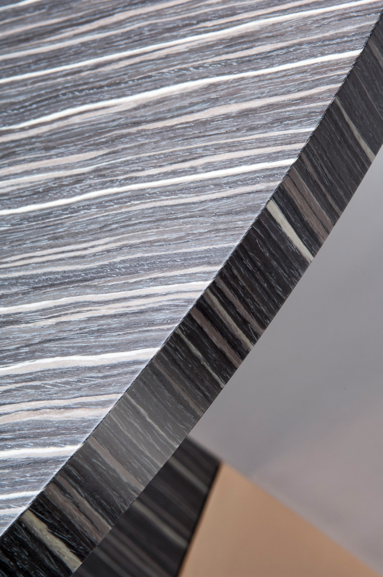 开云（中国） - 桌几|餐桌|办公家具|设计师家具|equilibrium 桌子