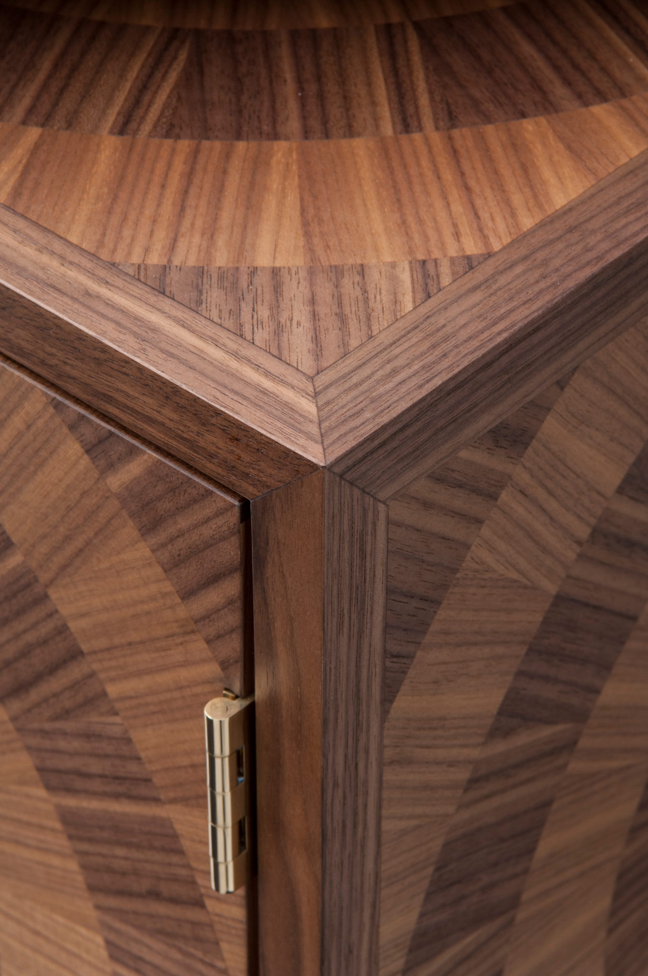 开云（中国） - 储物|储物柜|办公家具|设计师家具|rapt 柜子