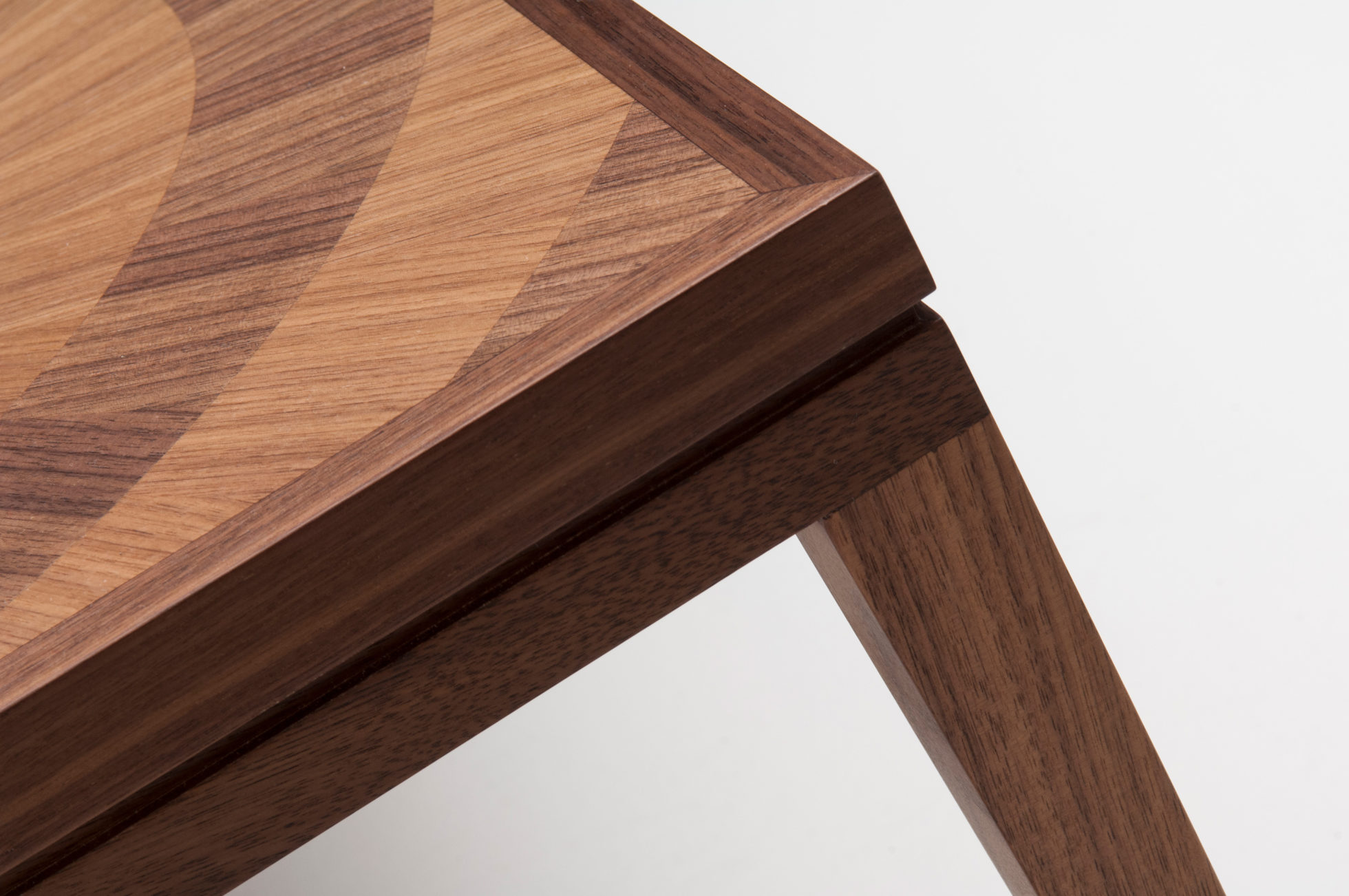 开云（中国） - 桌几|茶几/边几|办公家具|设计师家具|catalyst four circle 桌子