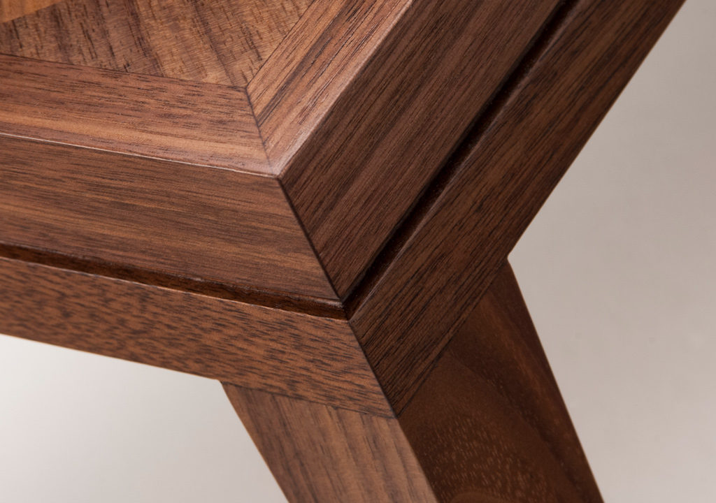 开云（中国） - 桌几|茶几/边几|办公家具|设计师家具|catalyst four circle 桌子