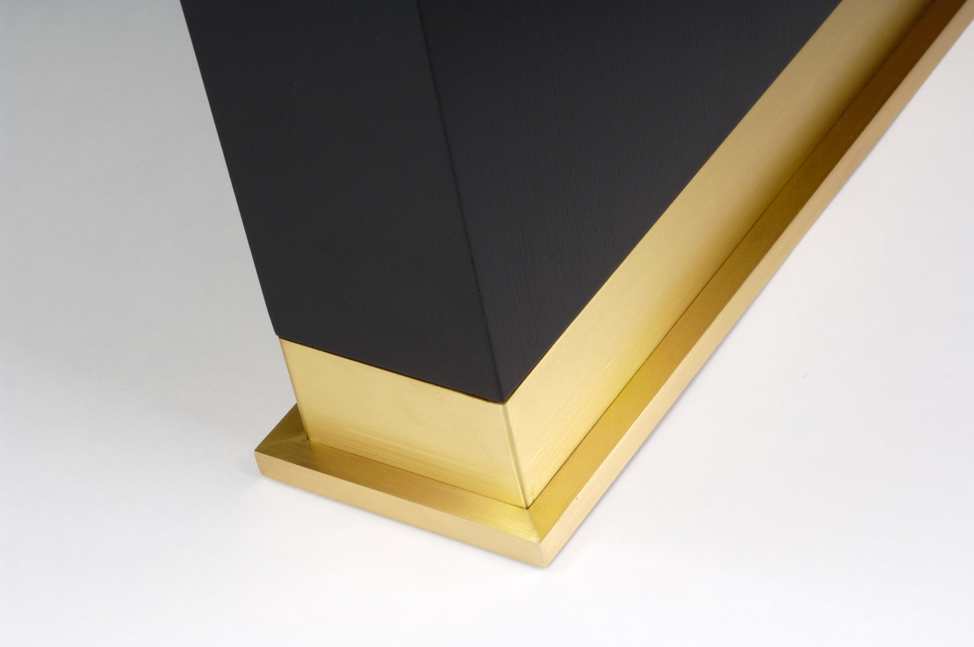 开云（中国） - 桌几|办公桌|办公家具|设计师家具|azimuth desk 桌子