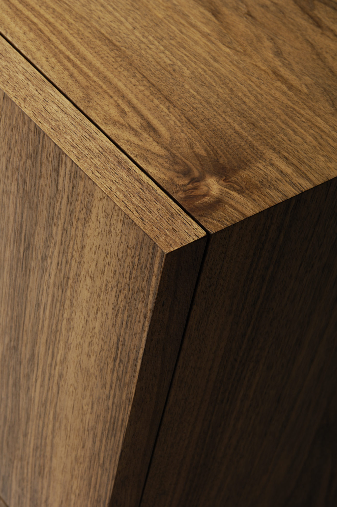 开云（中国） - 储物|储物柜|办公家具|设计师家具|chivalrous cabinet 柜子