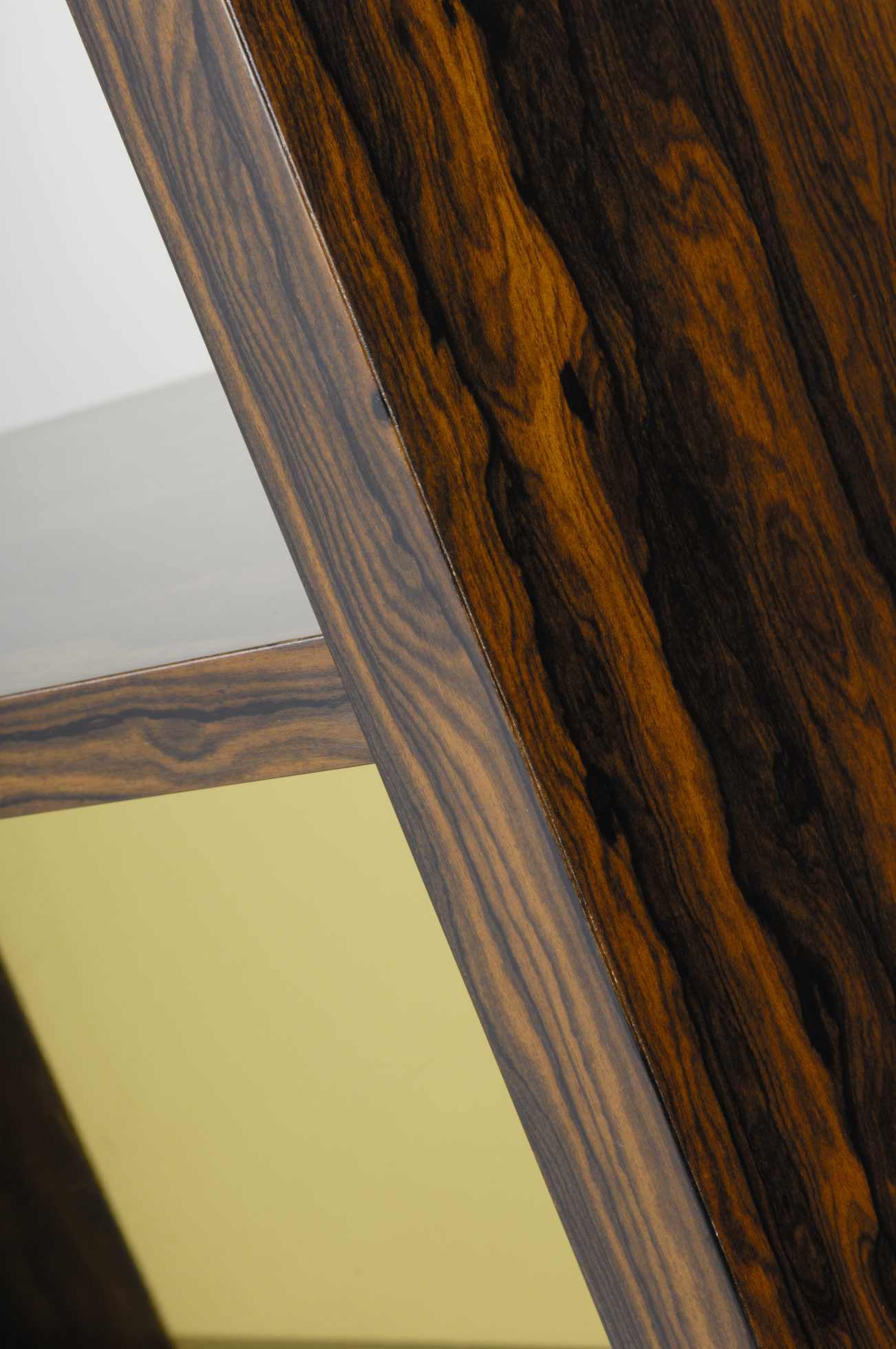 开云（中国） - 储物|装饰架|办公家具|设计师家具|miss helen room divide 书架