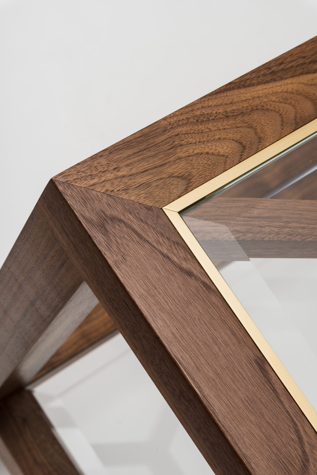 开云（中国） - 桌几|茶几/边几|办公家具|设计师家具|archebee 茶几