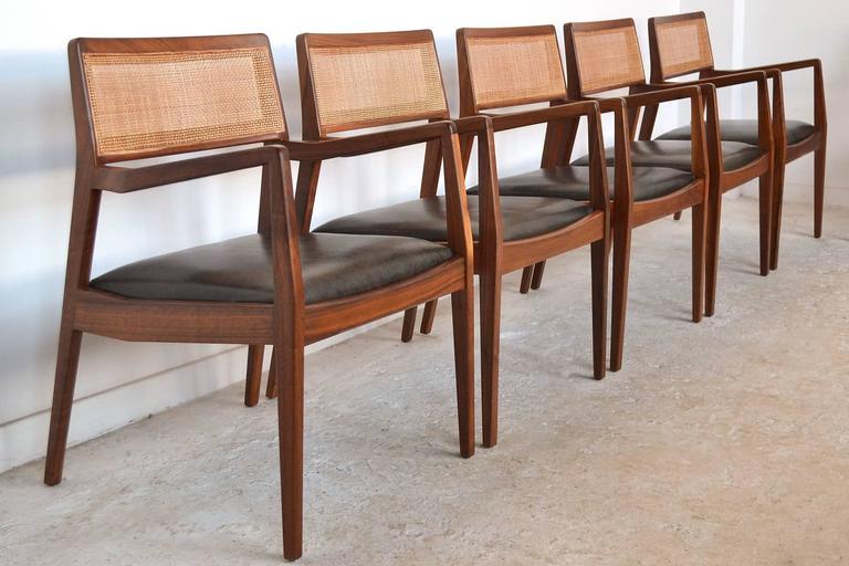 开云（中国） - 坐具|餐椅|办公家具|设计师家具|risom 椅子