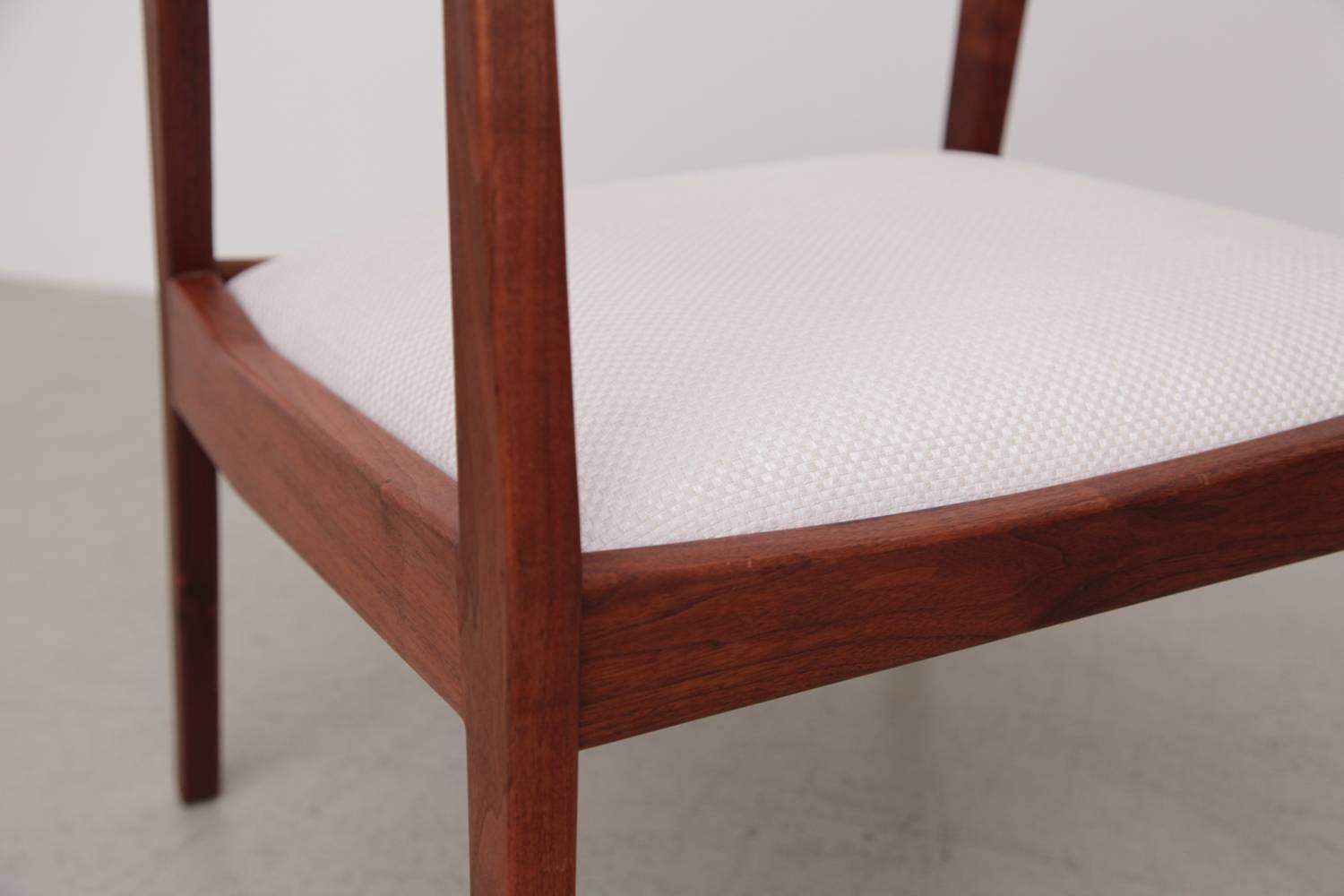 开云（中国） - 坐具|餐椅|办公家具|设计师家具|risom 椅子