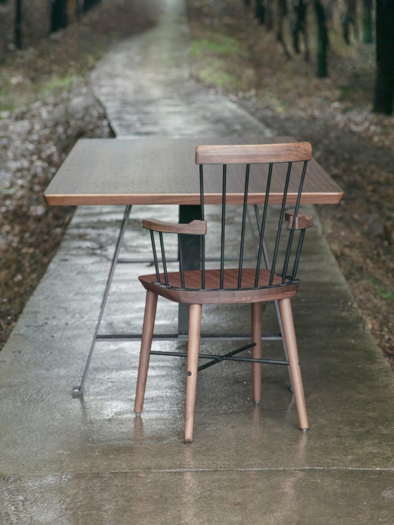 开云（中国） - 桌几|餐桌|办公家具|设计师家具|exchange 餐桌