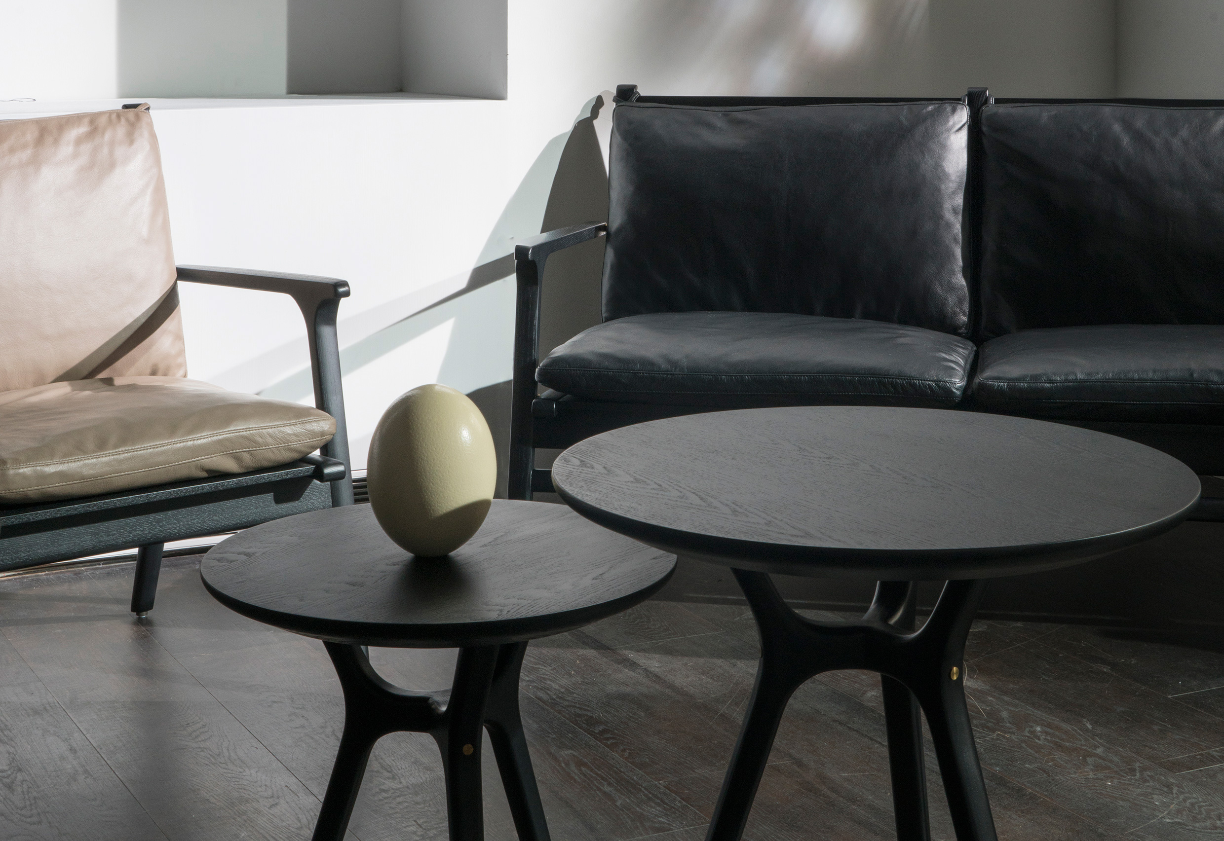 开云（中国） - 桌几|咖啡桌|办公家具|设计师家具|Ren 咖啡桌