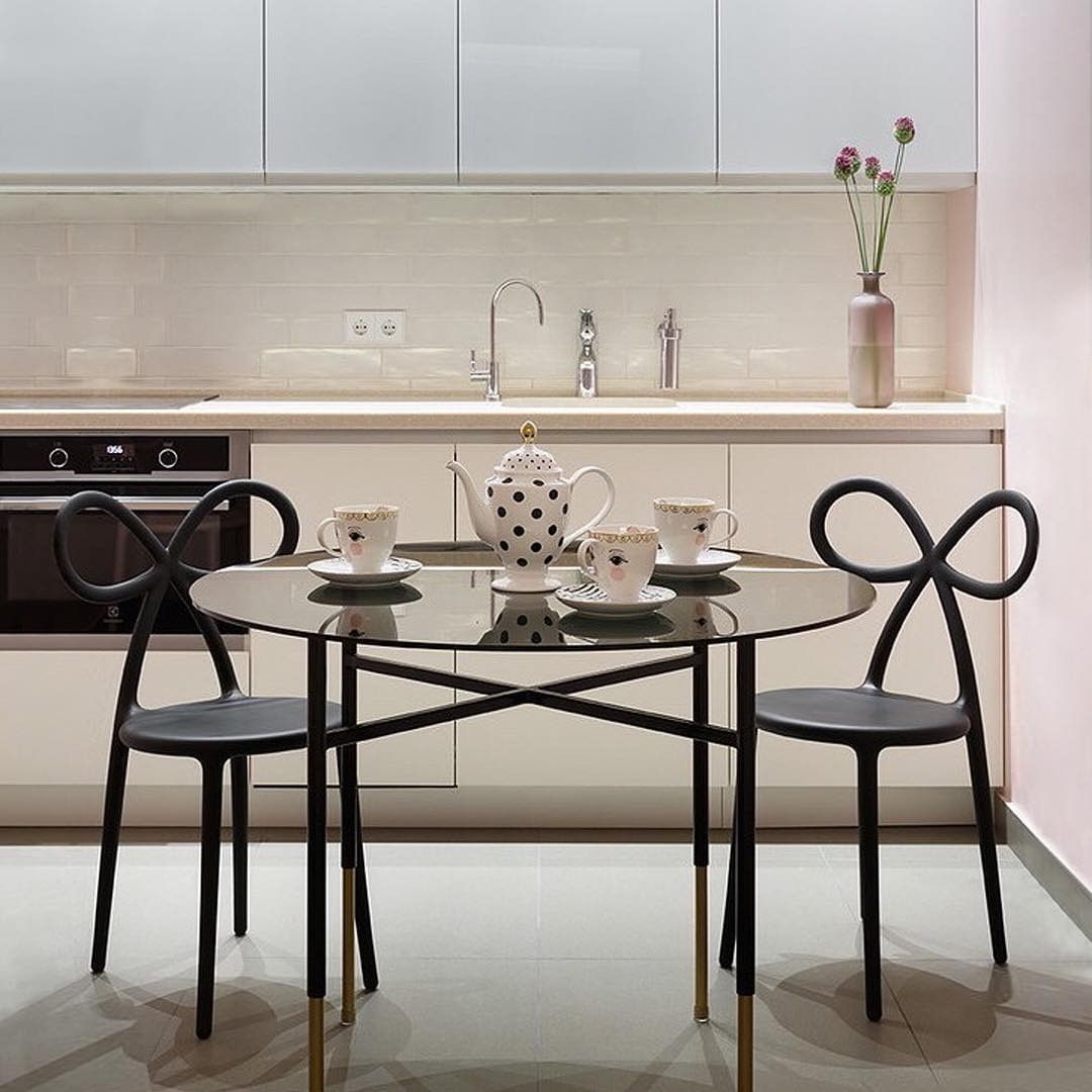 开云（中国） - 坐具|餐椅|办公家具|设计师家具|缎带餐椅