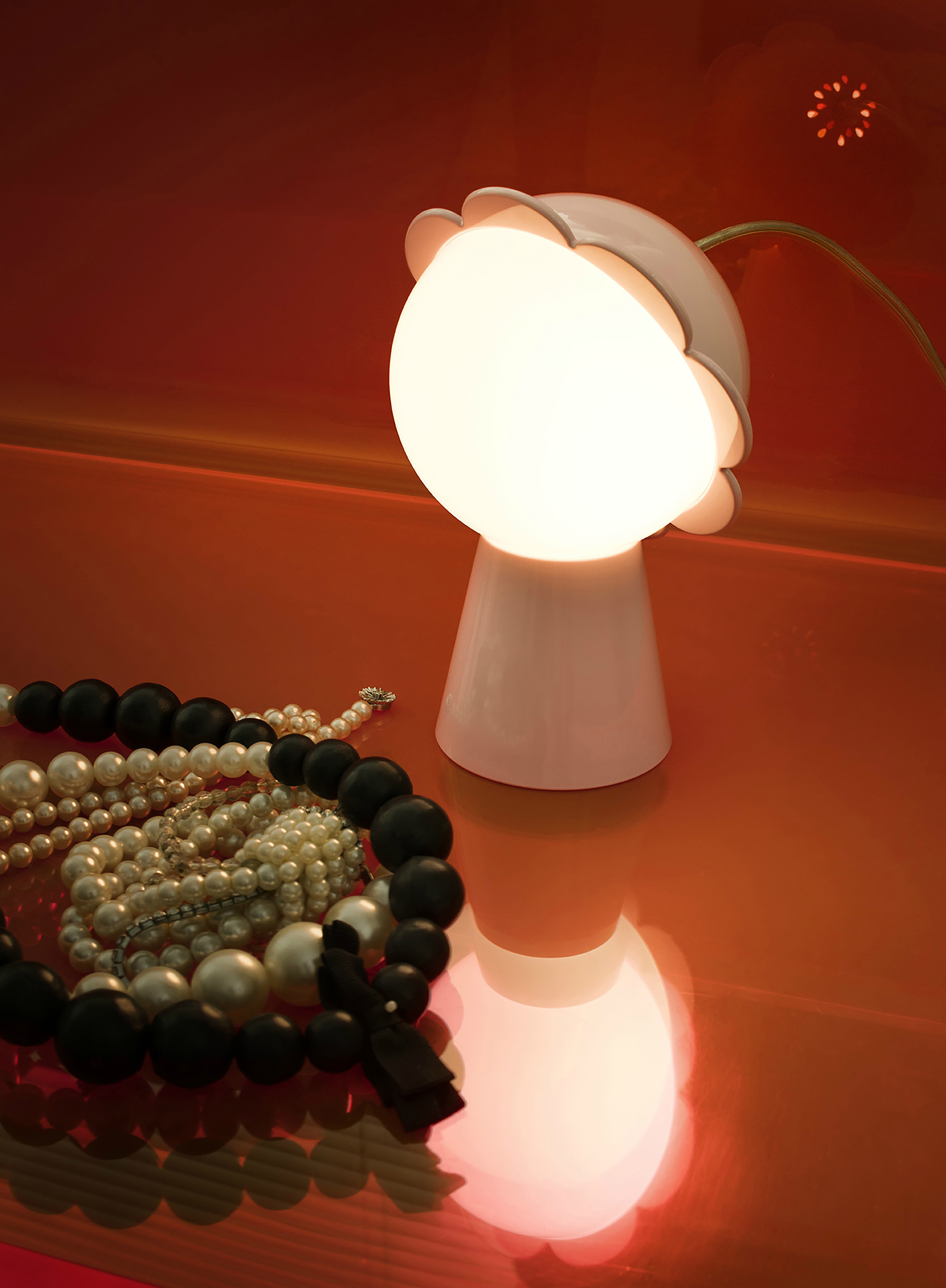 开云（中国） - 灯饰|台灯|办公家具|设计师家具|雏菊台灯