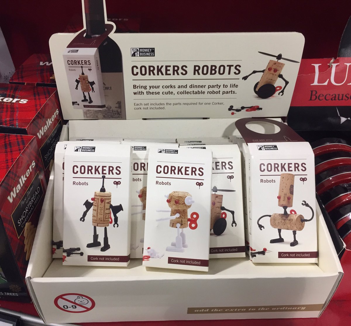 开云（中国） - 附件|饰品|办公家具|设计师家具|Corkers机器人玩偶