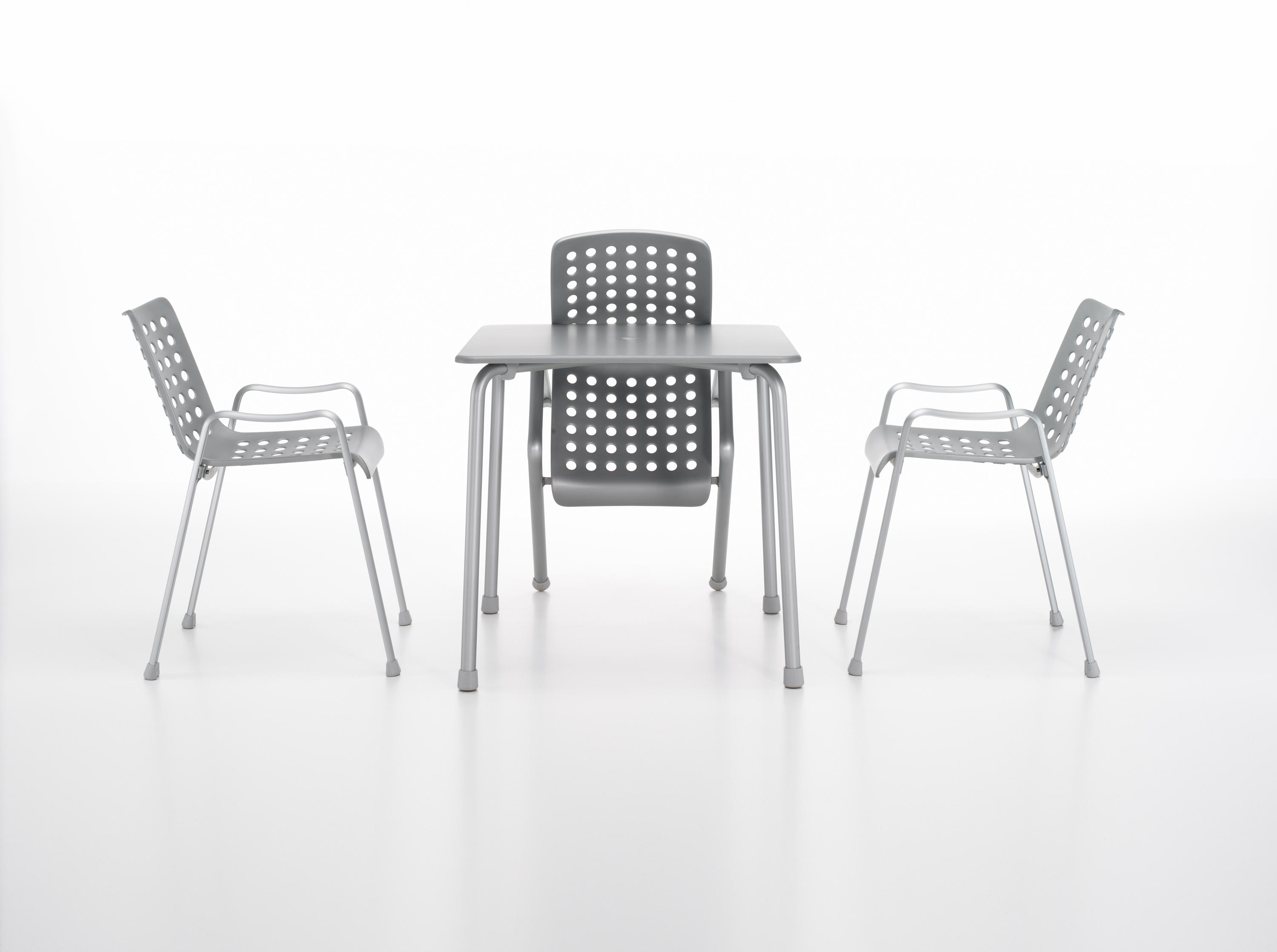 开云（中国） - 桌几|餐桌|办公家具|设计师家具|戴维户外餐桌