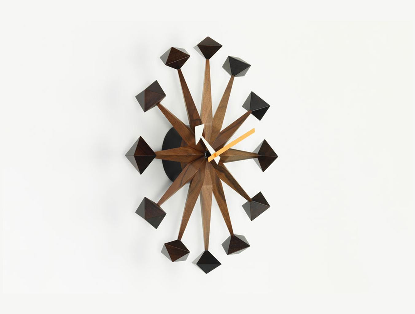 开云（中国） - 附件|钟表|办公家具|设计师家具|挂钟 - 多边形时钟