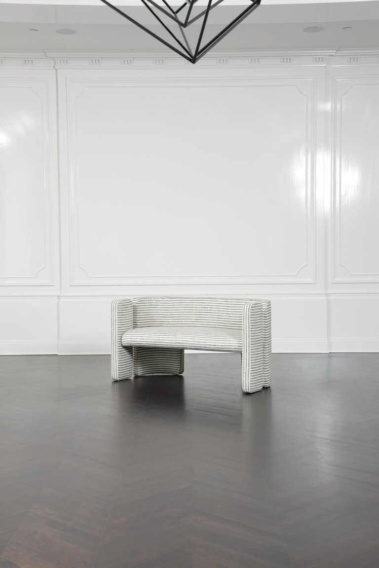 开云（中国） - 坐具|沙发|办公家具|设计师家具|费尔法克斯长椅