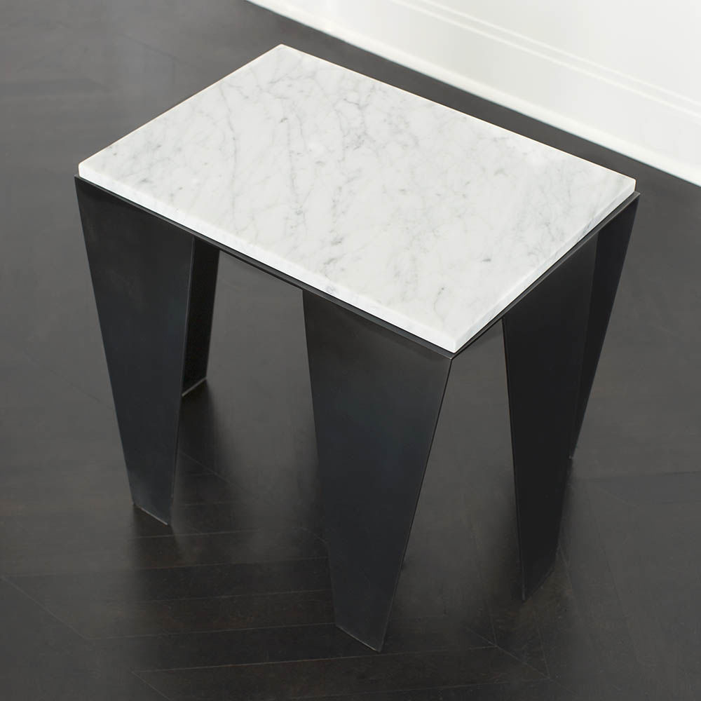 开云（中国） - 桌几|茶几/边几|办公家具|设计师家具|格拉夫顿边几