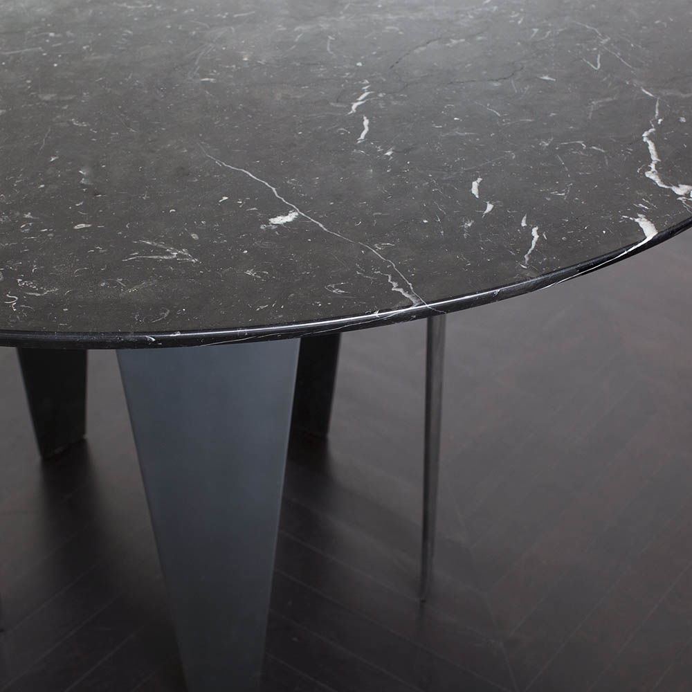 开云（中国） - 桌几|餐桌|办公家具|设计师家具|格拉夫顿餐桌