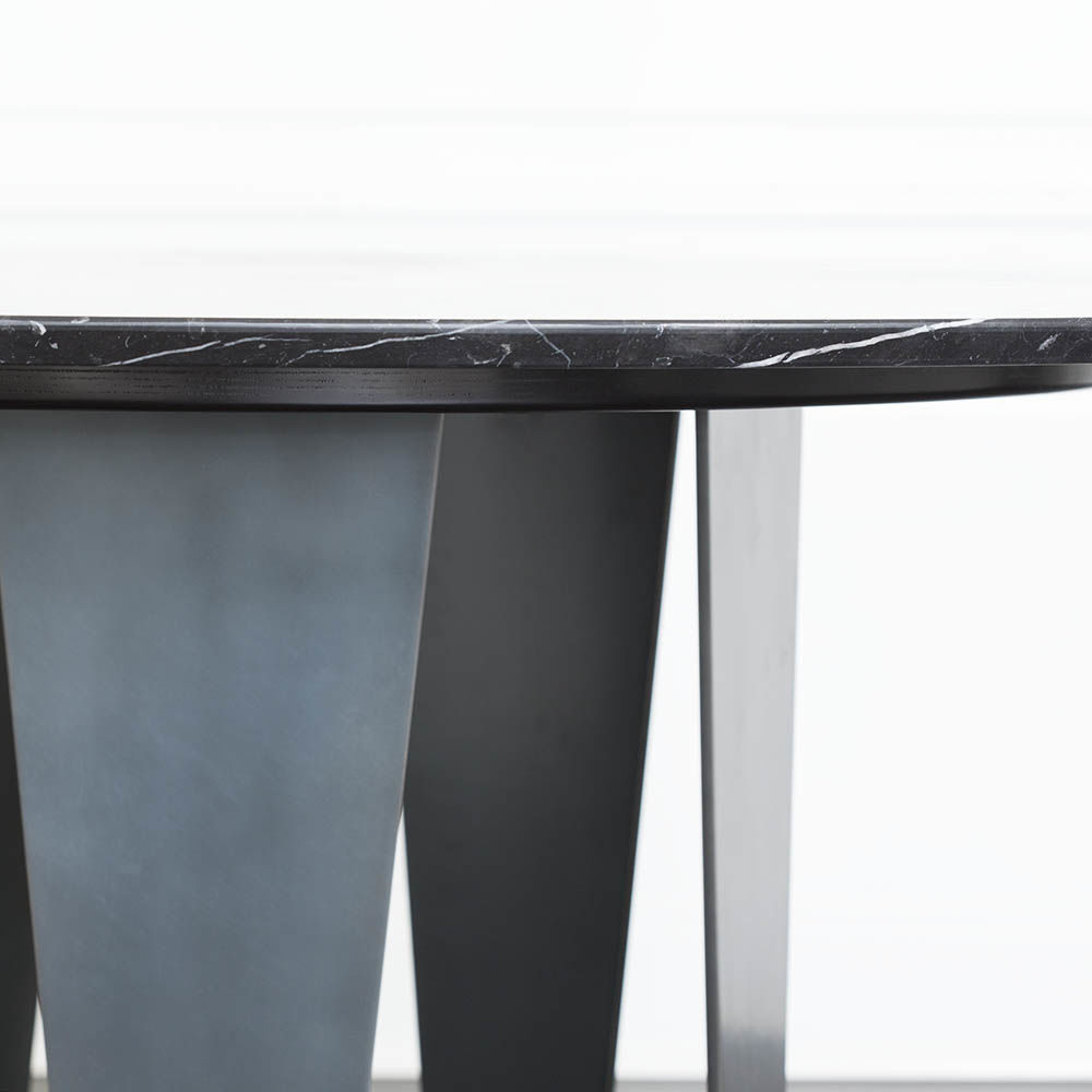 开云（中国） - 桌几|餐桌|办公家具|设计师家具|格拉夫顿餐桌