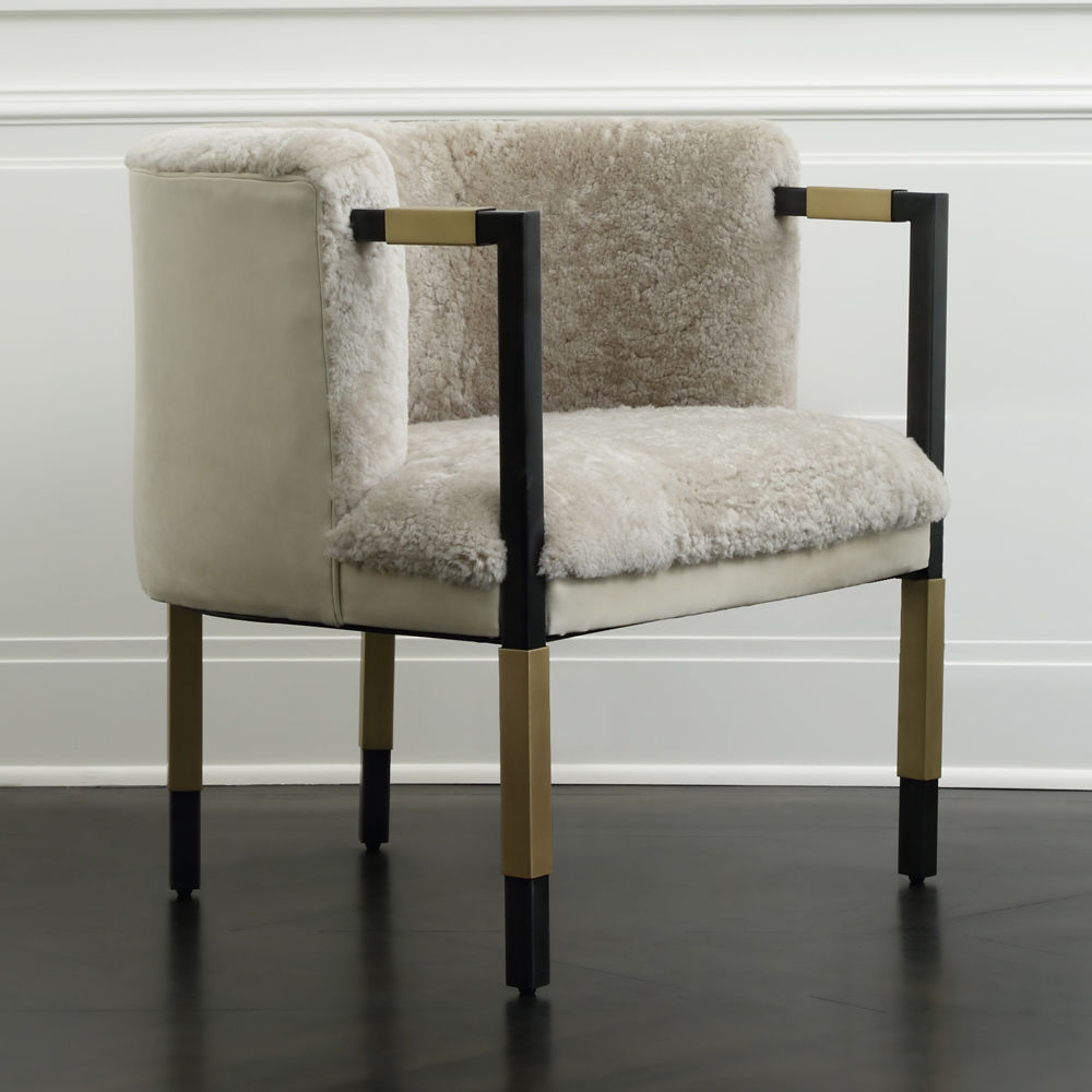 开云（中国） - 坐具|沙发|办公家具|设计师家具|Larchmont沙发