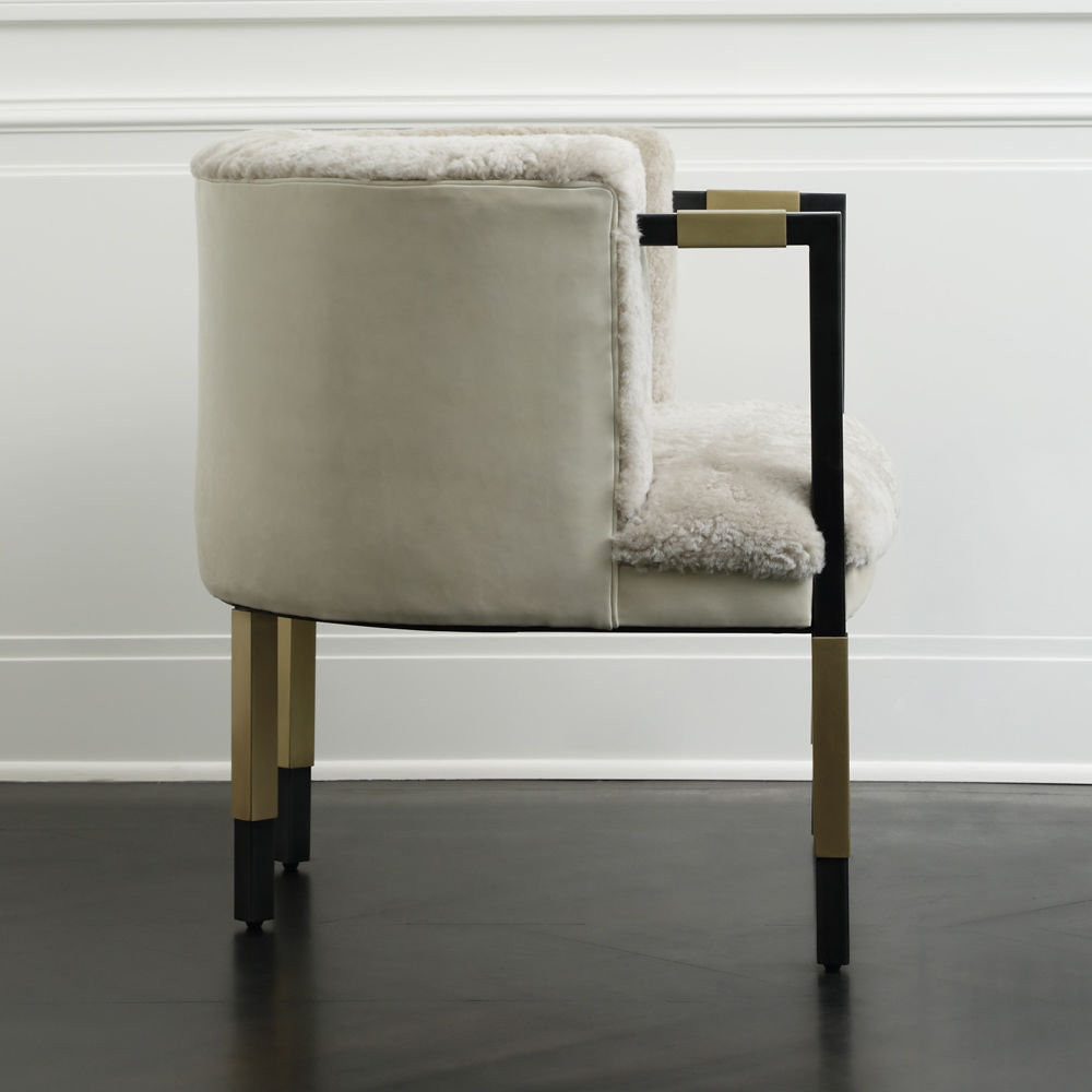 开云（中国） - 坐具|沙发|办公家具|设计师家具|Larchmont沙发