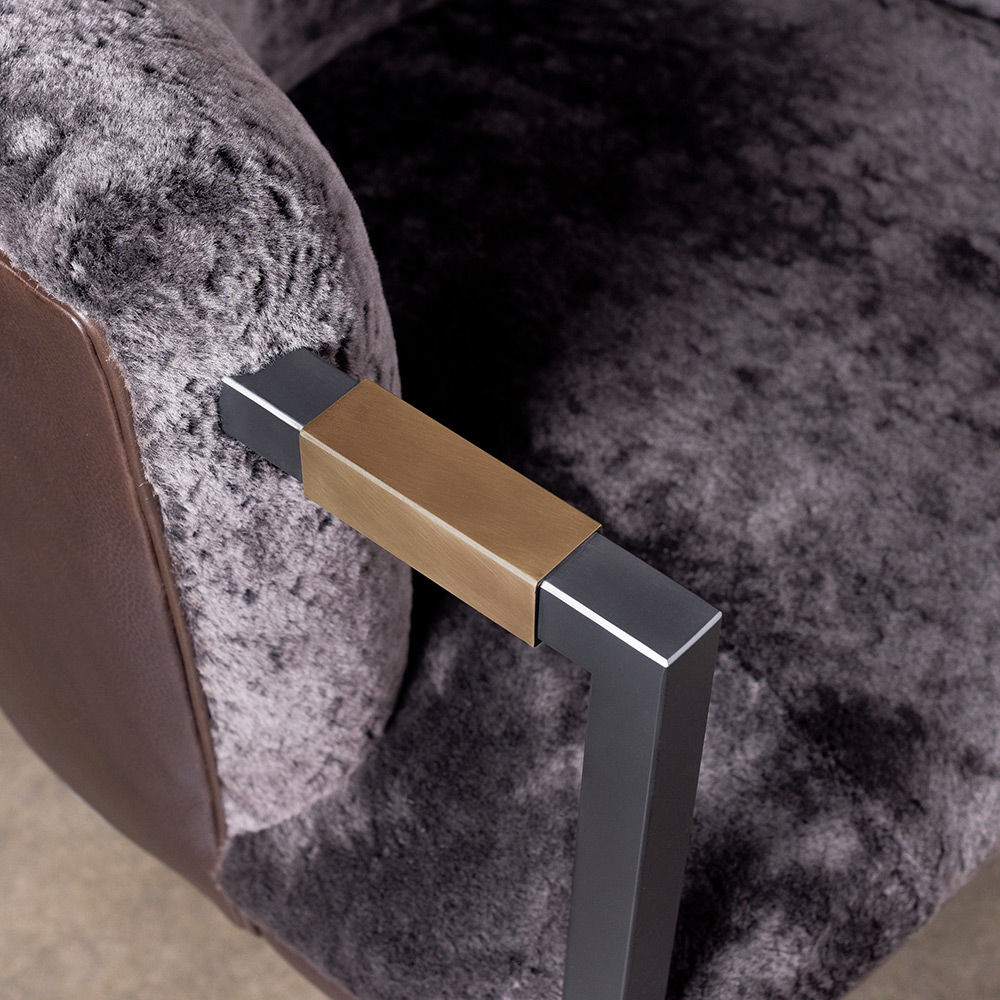 开云（中国） - 坐具|沙发|办公家具|设计师家具|Larchmont沙发