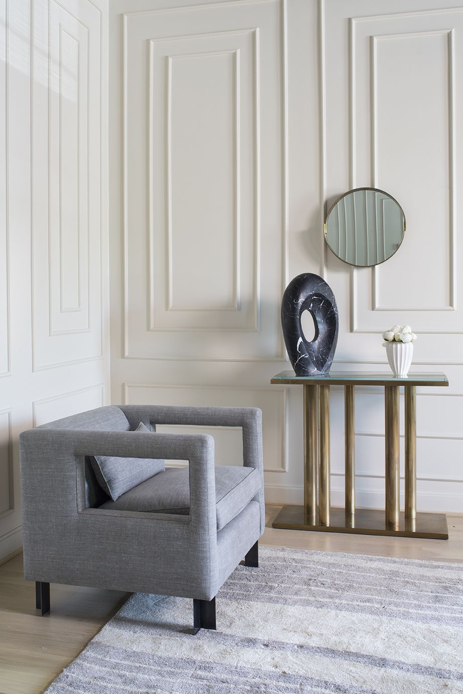 开云（中国） - 桌几|玄关台|办公家具|设计师家具|Holmby玄关台