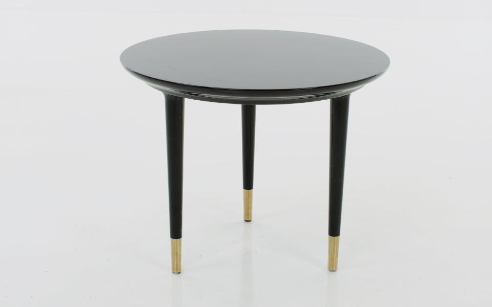 开云（中国） - 桌几|茶几/边几|办公家具|设计师家具|露娜 边桌