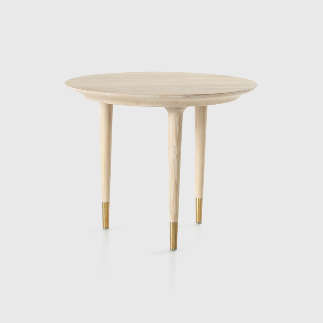 开云（中国） - 桌几|茶几/边几|办公家具|设计师家具|露娜 边桌