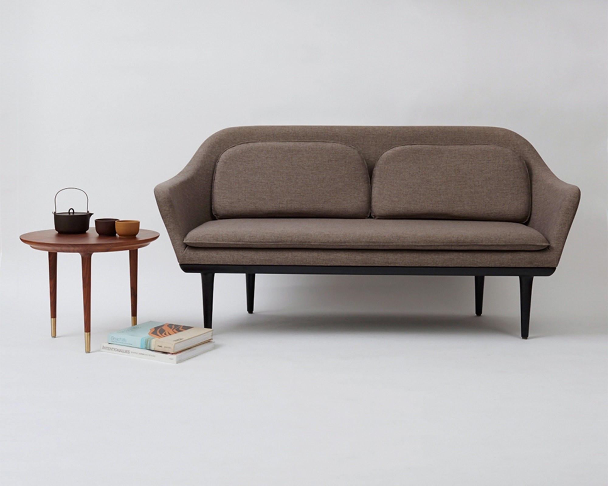 开云（中国） - 桌几|茶几/边几|办公家具|设计师家具|露娜 边桌