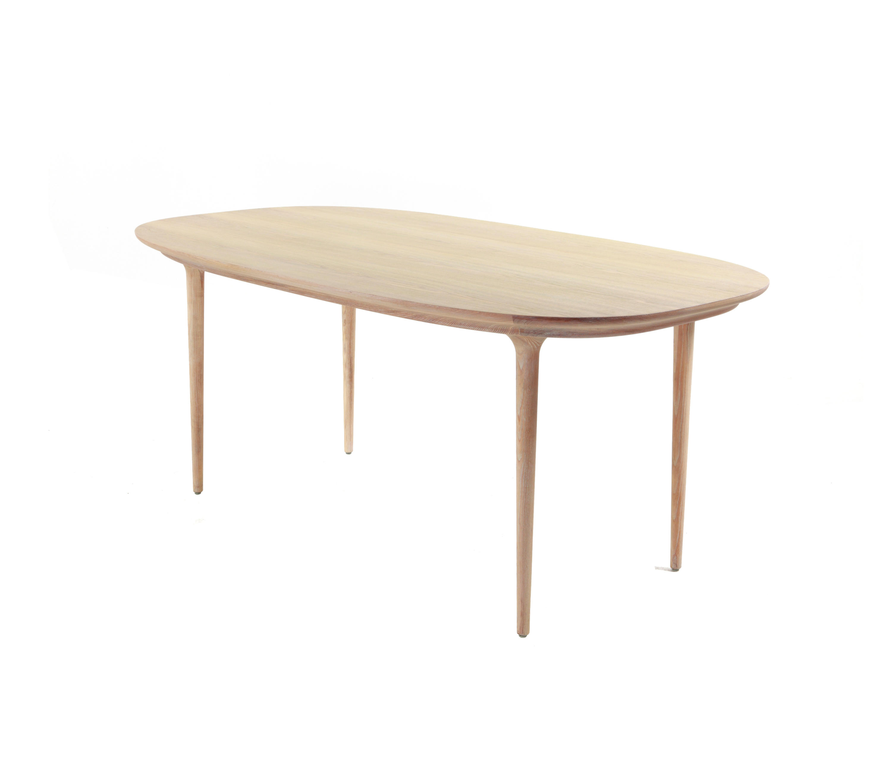 开云（中国） - 桌几|餐桌|办公家具|设计师家具|露娜 餐桌