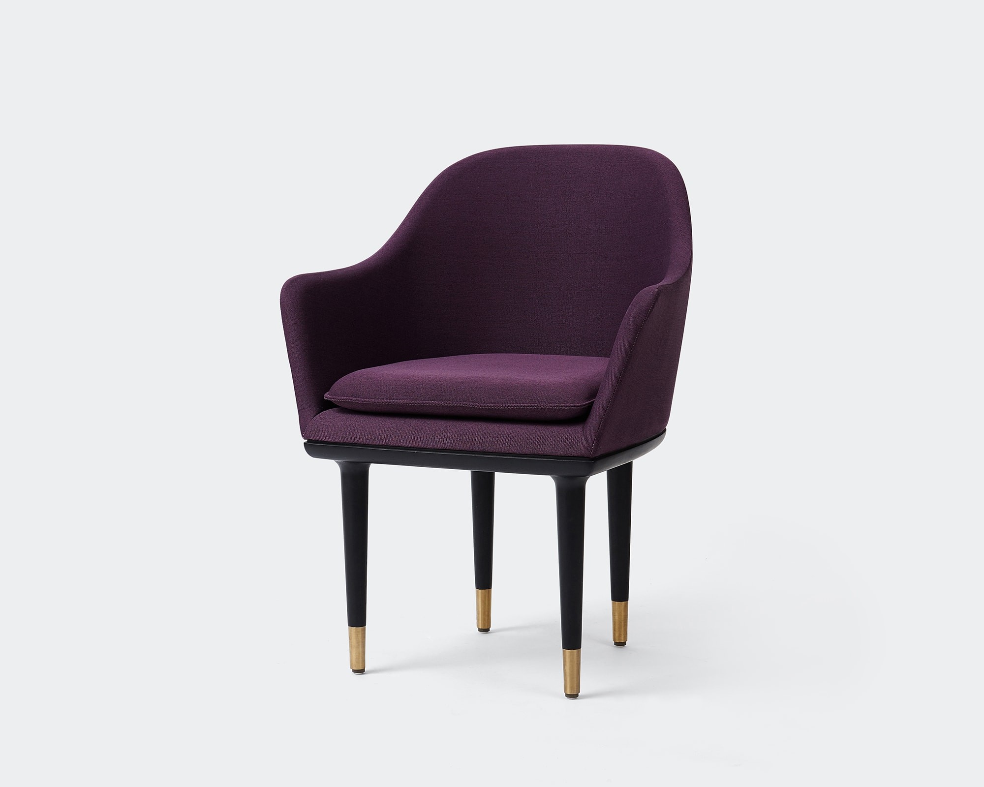 开云（中国） - 坐具|餐椅|办公家具|设计师家具|露娜餐椅