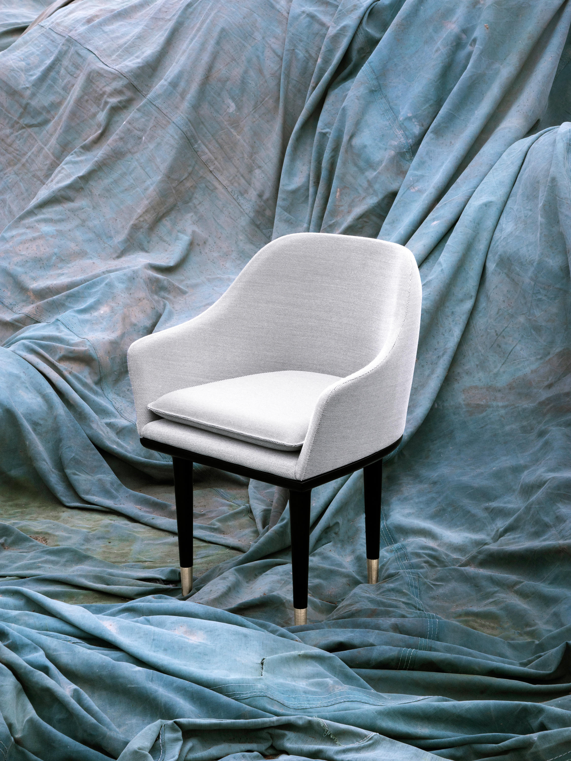 开云（中国） - 坐具|餐椅|办公家具|设计师家具|露娜餐椅