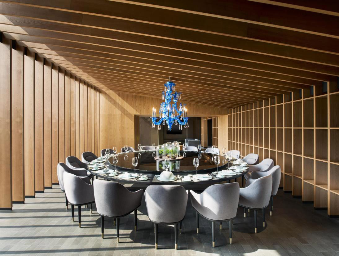 开云（中国） - 坐具|餐椅|办公家具|设计师家具|露娜餐椅