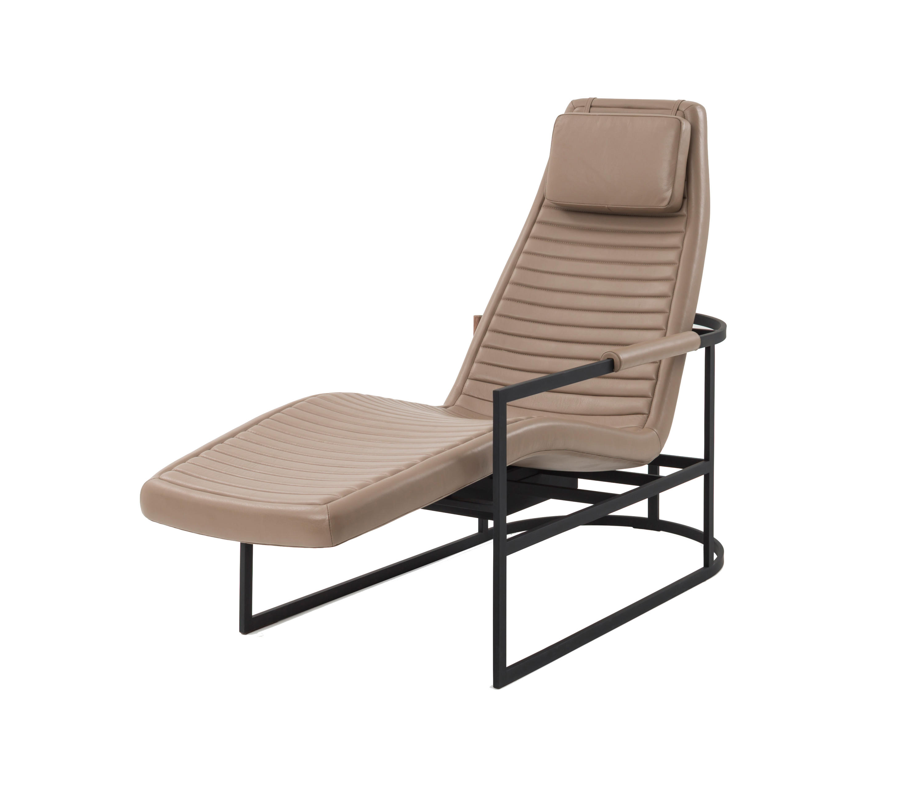 开云（中国） - 坐具|躺椅|办公家具|设计师家具|詹姆士休闲榻