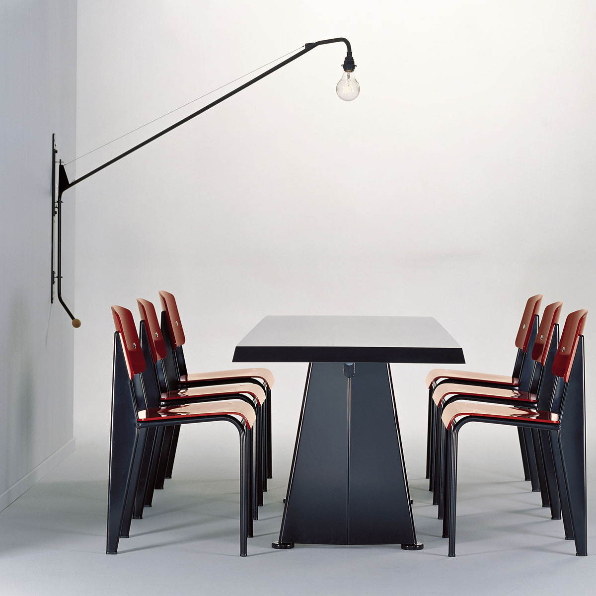 开云（中国） - 灯饰|壁灯|办公家具|设计师家具|效能壁灯