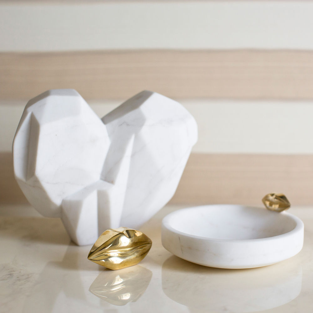 开云（中国） - 附件|饰品|办公家具|设计师家具|破碎的心