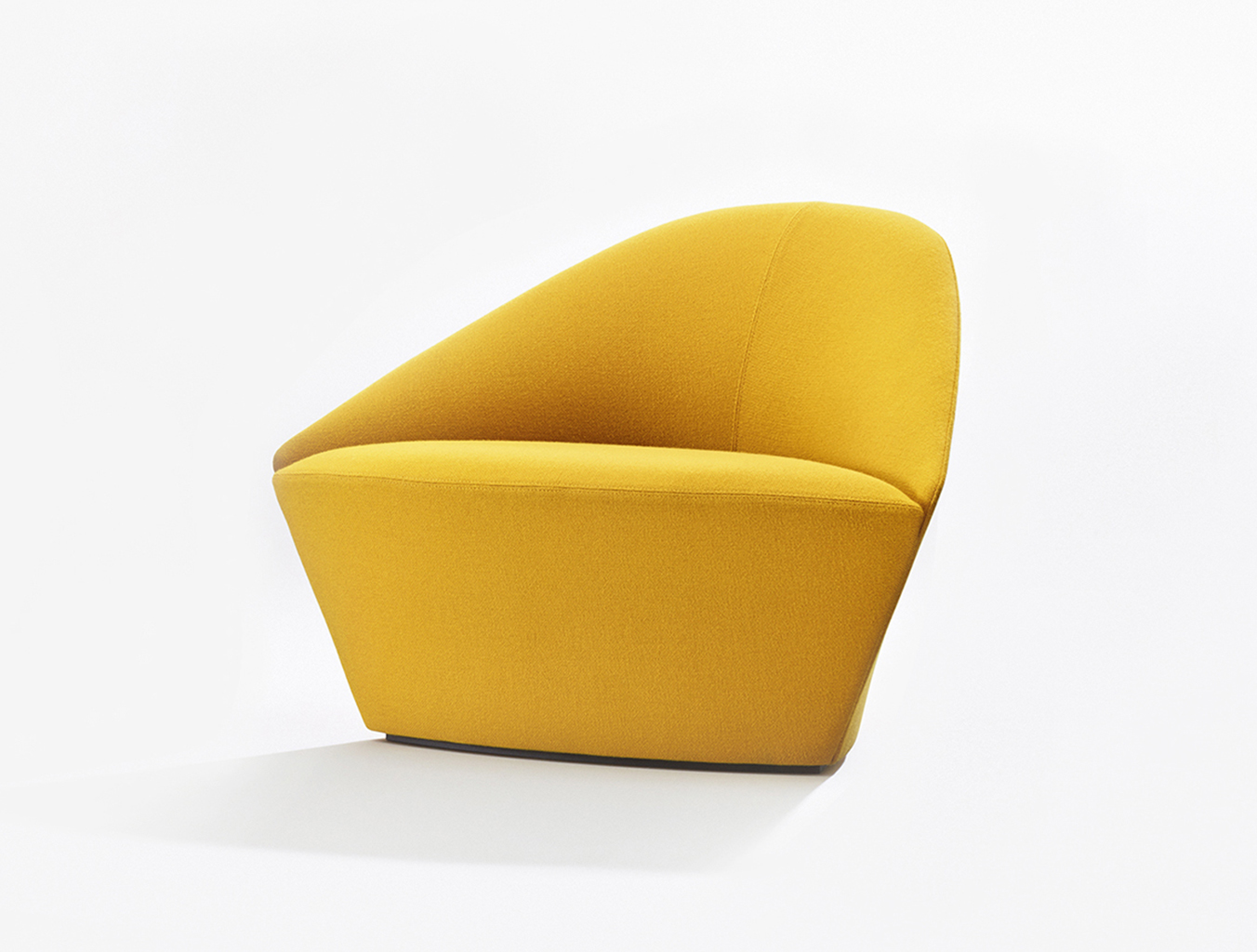 开云（中国） - 坐具|休闲椅|办公家具|设计师家具|科利纳办公休闲沙发