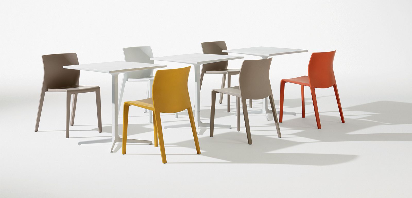 开云（中国） - 桌几|餐桌|办公家具|设计师家具|弗雷德茶几/咖啡桌