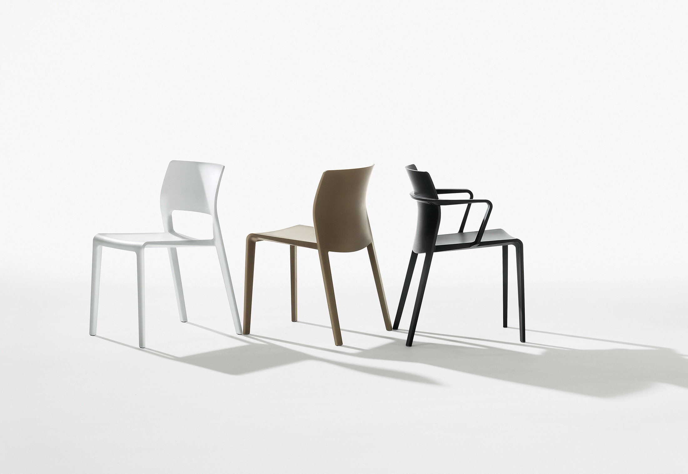 开云（中国） - 坐具|餐椅|办公家具|设计师家具|Juno 洽谈椅/培训椅