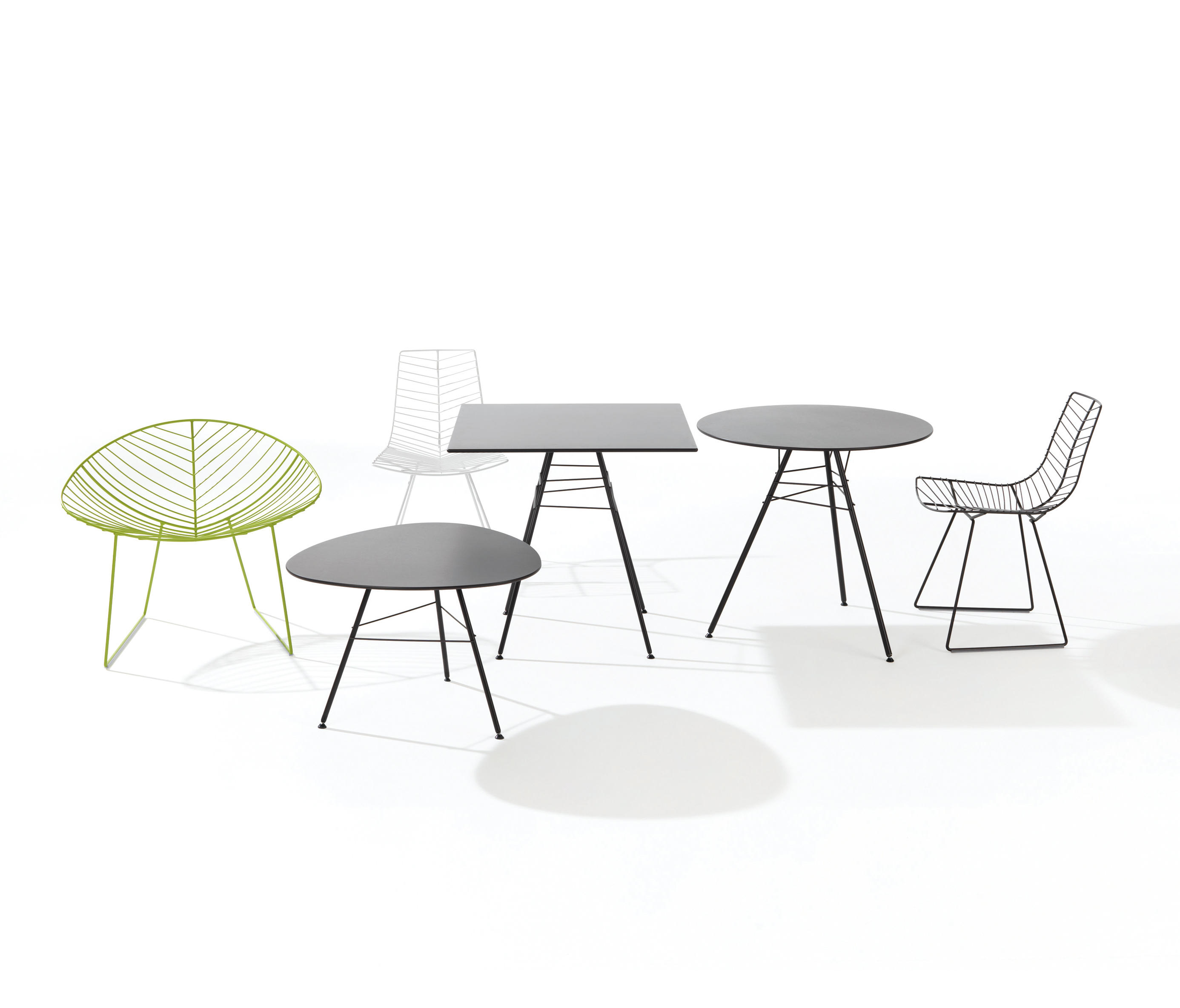 开云（中国） - 坐具|户外椅|办公家具|设计师家具|Leaf 金属户外餐椅