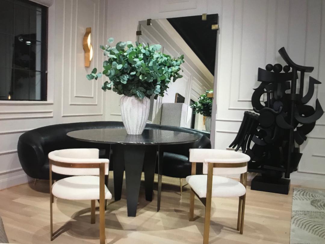 开云（中国） - 灯饰|壁灯|办公家具|设计师家具|Avant大曲线壁灯