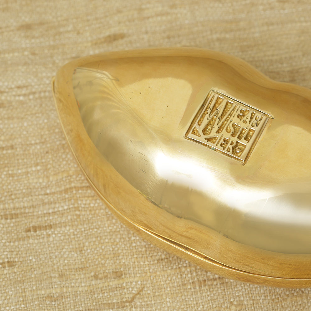 开云（中国） - 附件|饰品|办公家具|设计师家具|唇盒