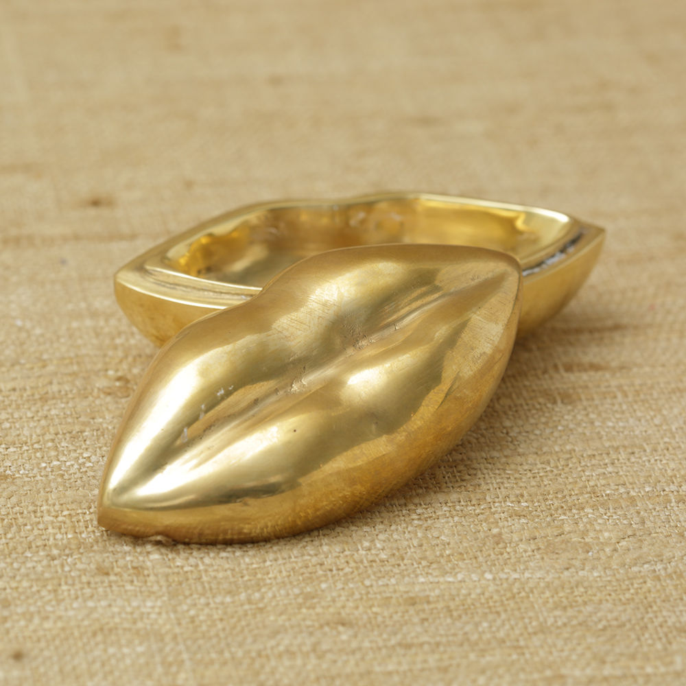 开云（中国） - 附件|饰品|办公家具|设计师家具|唇盒