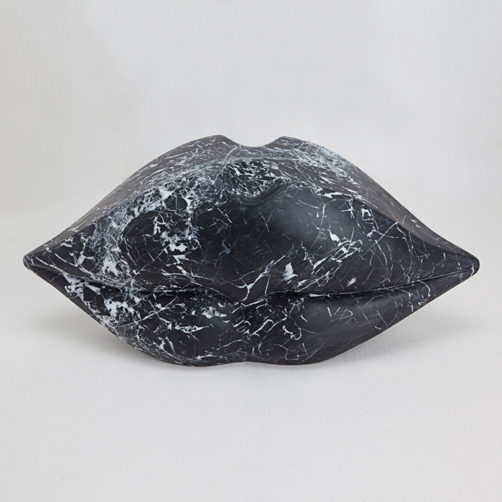 开云（中国） - 附件|饰品|办公家具|设计师家具|经典之吻