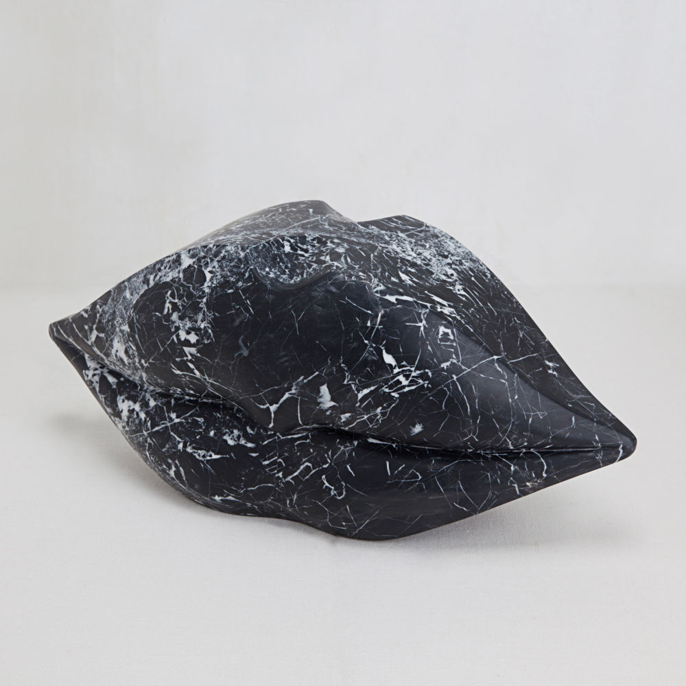 开云（中国） - 附件|饰品|办公家具|设计师家具|经典之吻