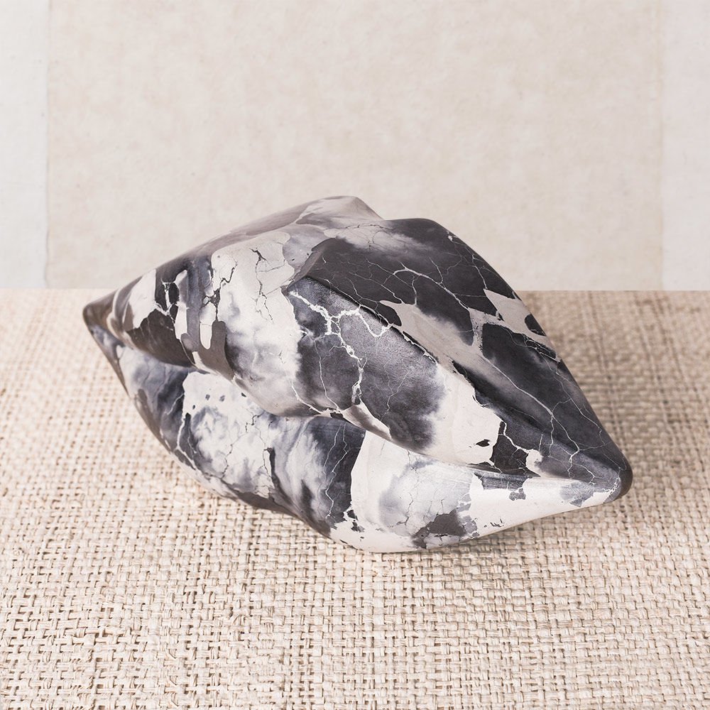 开云（中国） - 附件|饰品|办公家具|设计师家具|经典之吻