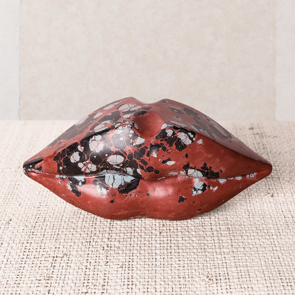 开云（中国） - 附件|饰品|办公家具|设计师家具|经典之吻