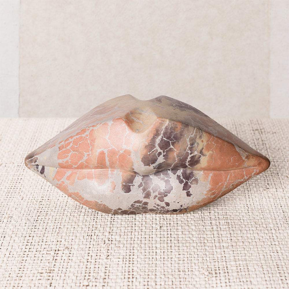 开云（中国） - 附件|饰品|办公家具|设计师家具|经典之吻