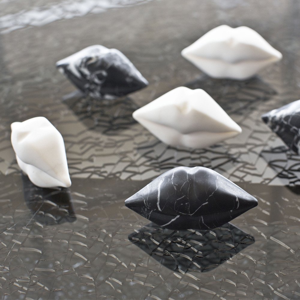 开云（中国） - 附件|饰品|办公家具|设计师家具|经典之吻