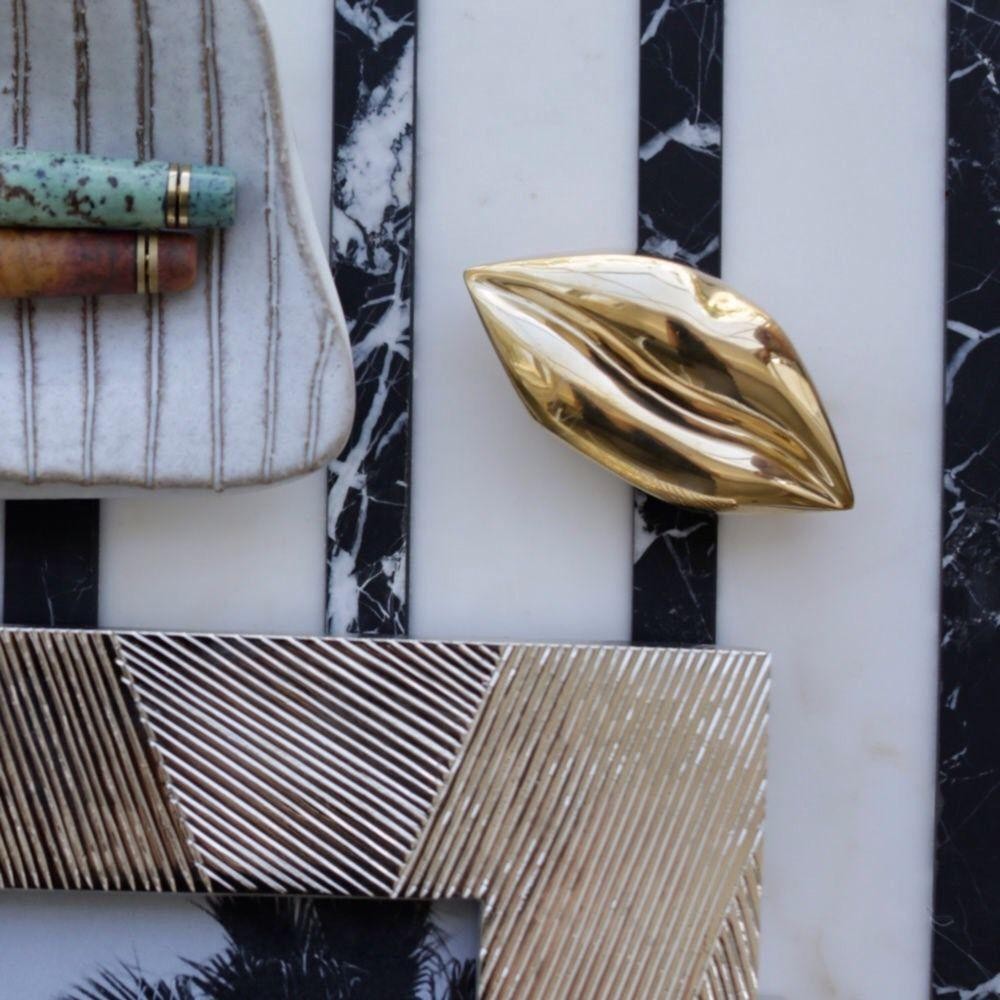 开云（中国） - 附件|饰品|办公家具|设计师家具|经典之吻