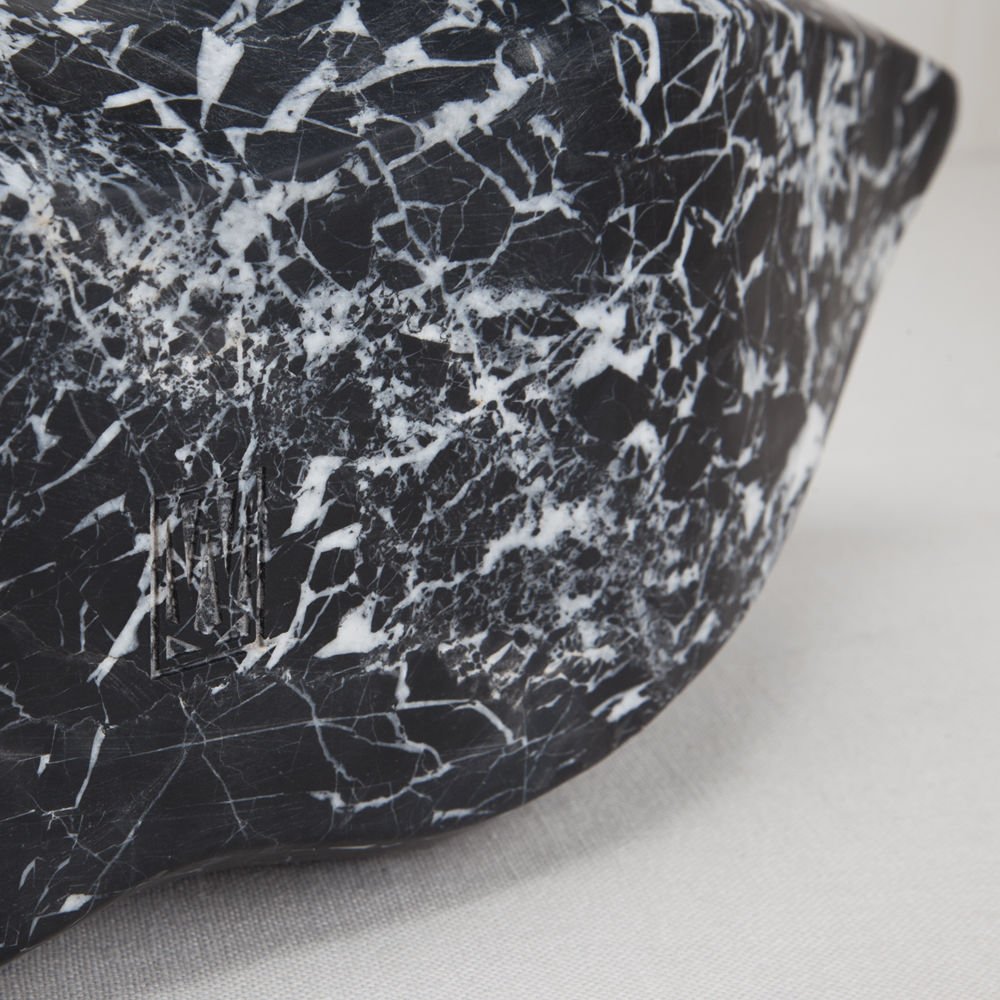 开云（中国） - 附件|饰品|办公家具|设计师家具|经典之吻